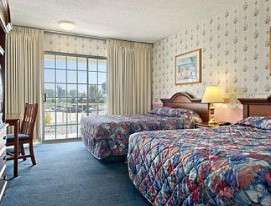 Travelodge By Wyndham Bakersfield Ruang foto